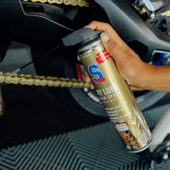 S100 Dry Lube 400 мл прозрачна суха смазка с PTFE за мото верига