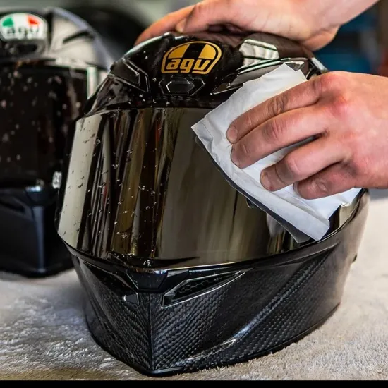 S100 Visor and Helmet Cleaning Wipes почистващи кърпички за визьор и мото каска