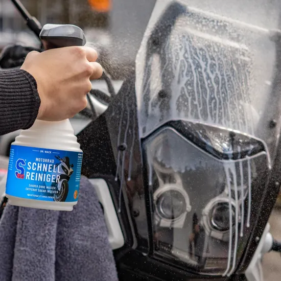 S100 Waterless Cleaner 500 мл препарат за почистване и грижа за мотоциклет без вода