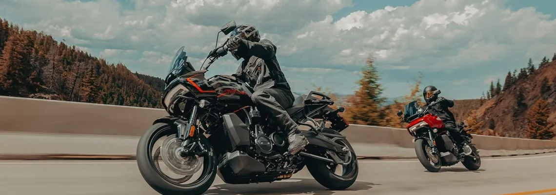 Harley-Davidson Pan America 1250 ST и Street Glide Ultra 2025 – Първи поглед