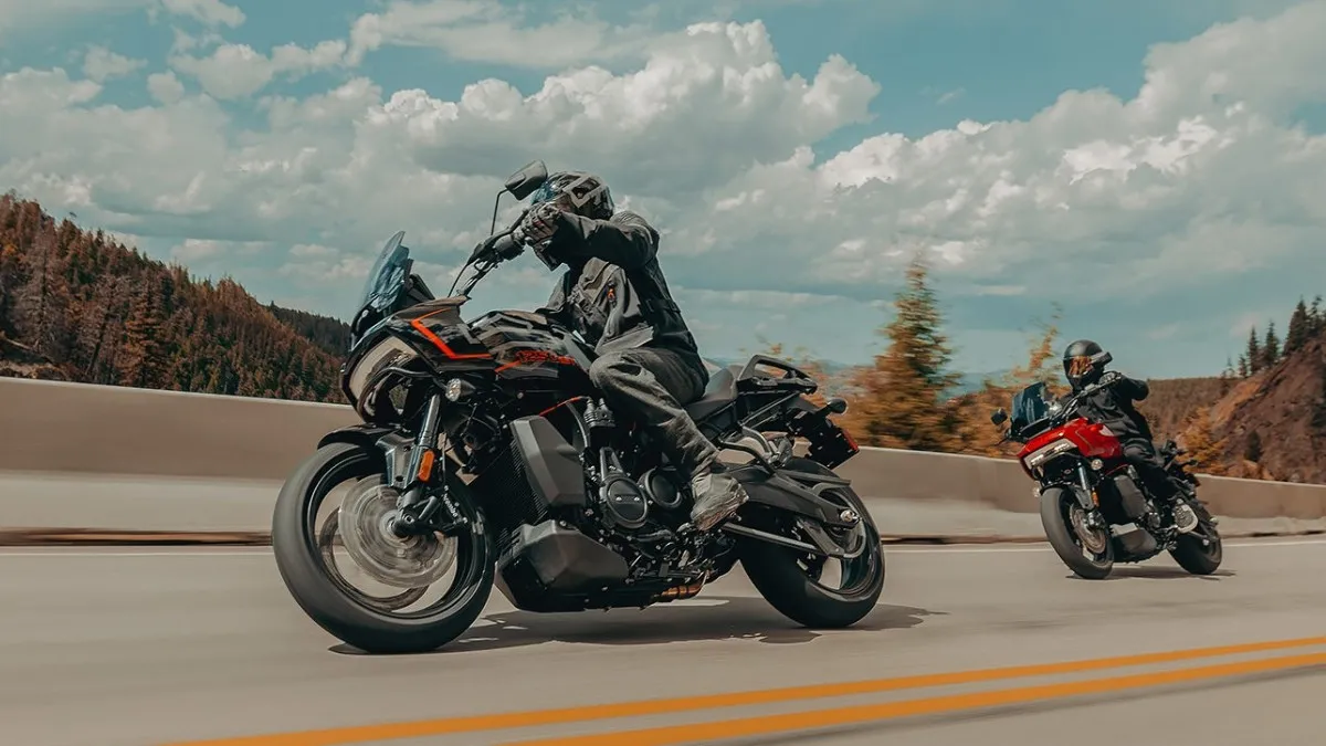 Harley-Davidson Pan America 1250 ST и Street Glide Ultra 2025 – Първи поглед