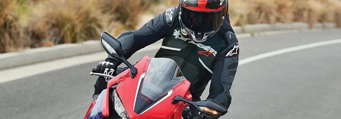 Ревю на кожено яке Alpinestars Atem V5 – стил и безопасност за мотористи