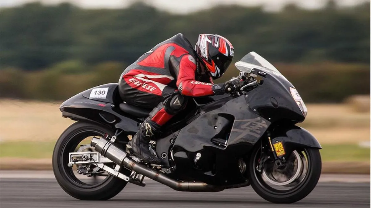 Създаването на Suzuki Hayabusa: Една Легенда Се Роди