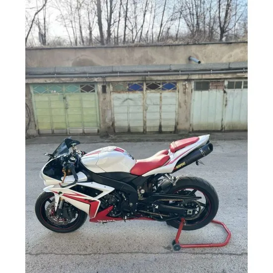 Yamaha YZF R1