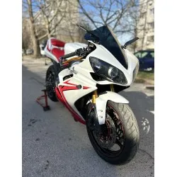 Yamaha YZF R1