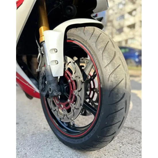 Yamaha YZF R1