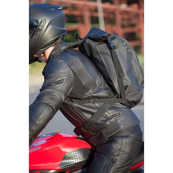Мото раница Modeka Dry Pack 32L - Издръжливост и водоустойчивост