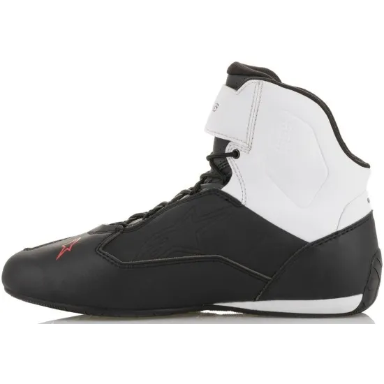 Мото боти ALPINESTARS FASTER-3 BLACK/WHITE/RED – лекота и защита