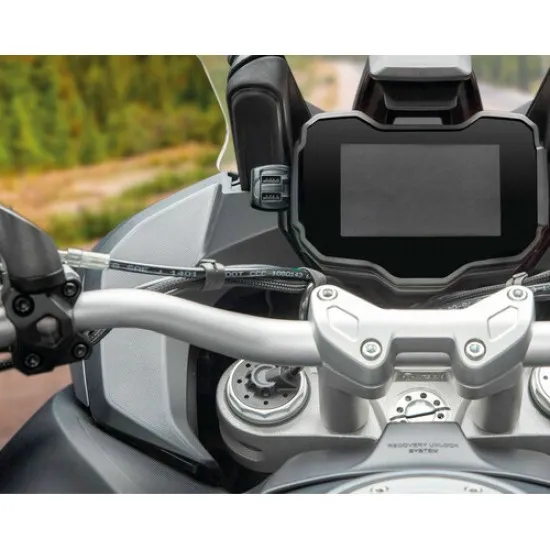Зарядно устойчиво Usb-Fix Trek2 Ultra Fast Charge - 5400 mA - 12/24V 38827 - Мото гараж от марка Lampa