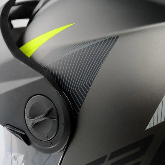 Каска SCHUBERTH E2 DEFENDER YELLOW – модерна каска за офроуд приключения