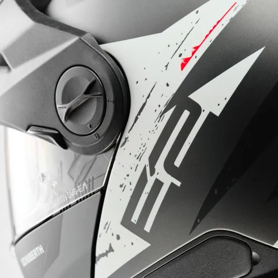 Каска SCHUBERTH E2 EXPLORER ANTHRACITE – модерна каска с двойна хомологация