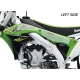Прозрачни HDR протектори с шестоъгълна текстура монтирани на зелен Kawasaki KX450F мотор, показани от дясна и лява страна