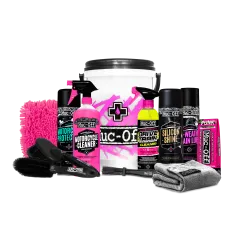 Комплект за почистване Muc-Off  12 in 1 Powersports M-20546