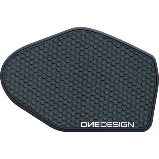 Черен протектор за резервоар ONEDESIGN с хексагонална текстура, монтиран на зелен Kawasaki Ninja мотоциклет