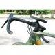 Черна система за монтаж OPTILINE Bike с ротационен механизъм и регулируеми скоби, монтирана на велосипедно кормило