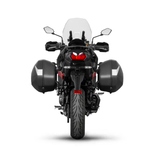 Kawasaki Versys 1000 в червено и черно с монтирани черни SHAD куфари - странични и заден куфар със система 3P
