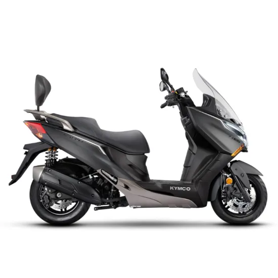 Сив KYMCO X-Town City скутер с черна седалка и заден багажник, показващ зоната за монтаж на облегалка
