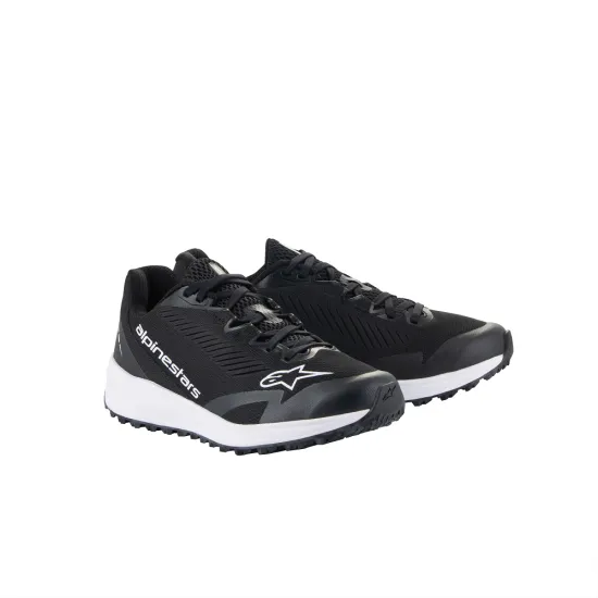 Боти ALPINESTARS Meta Road V2 Black/White с омекотена подметка и удобна кутия за пръстите