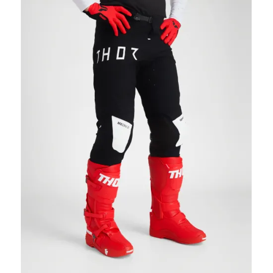 Мотокрос брич THOR SPORTMODE STRIKE BLACK с TPU защита на коленете и 4-посочна разтеглива конструкция
