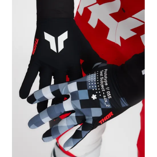 Мотокрос ръкавици THOR SPORTMODE RIOT BLACK с минимални шевове и длан от Clarino®