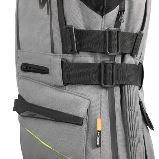 Текстилно мото яке SECA ARRAKIS III TITANIUM/NEON YELLOW – водоустойчиво и защитно