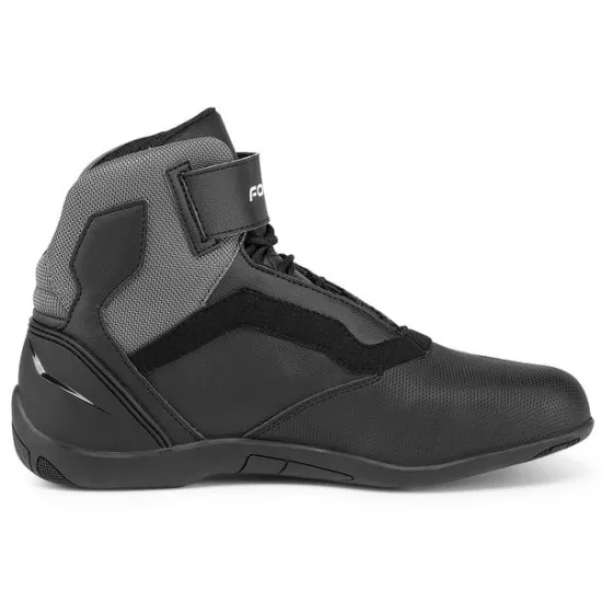Мото боти FORMA Stinger Evo Dry WP Black с Drytex мембрана и TPU защита