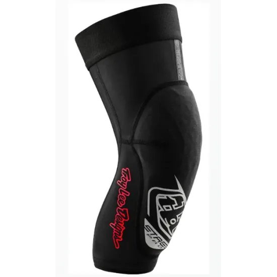 Черни наколенки Troy Lee Designs Stage Pro с D3O защитен панел над коляното, многопанелна компресионна тъкан и широк горен маншет - изглед отпред, отстрани и под ъгъл