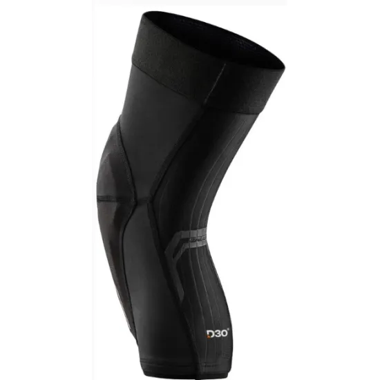 Черни наколенки Troy Lee Designs Stage Pro с D3O защитен панел над коляното, многопанелна компресионна тъкан и широк горен маншет - изглед отпред, отстрани и под ъгъл