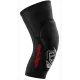 Черни наколенки Troy Lee Designs Speed Pro Knee Sleeve с D3O протекторна вложка при капачката на коляното, компресионен ръкав и лого в сиво и червено - изглед отпред, отстрани и под ъгъл