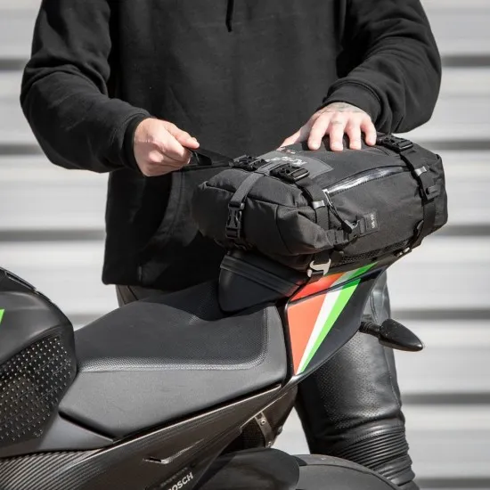 Мото чанта KRIEGA US-10 DRYPACK с водоустойчиво ролково затваряне и CORDURA® конструкция