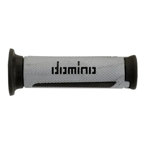 Ръкохватки DOMINO GRIP STREET TURISMO SILVER/BLACK – двойна смес, комфортни и издръжливи за 7/8” кормила
