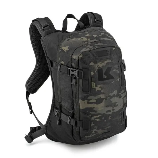 Kriega R20 раница в MultiCam Black камуфлаж с четири компресионни ремъка, YKK ципове и лого К на предното отделение