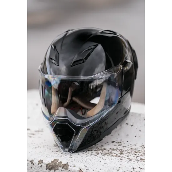 Каска ICON Ultraflite Solid MIPS BLACK GLOSS – мото каска с MIPS система и DropShield Ultra