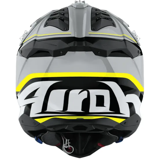Сива офроуд каска Airoh Aviator 3 Leader с жълти акценти, черни вентилационни отвори на козирката и агресивен спортен дизайн