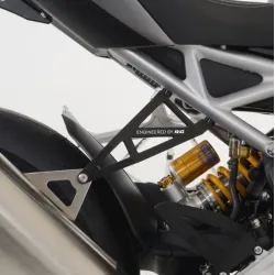 Стойка за генерация R&G RACING Exhaust hangers black - Triumph Speed Triple 1200 RS/RR