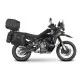 CF MOTO 800 MTX в черно с монтирани черни кубични куфари SHAD - два странични и един заден куфар, показани от страничен профил на бял фон