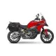 Червена Ducati Multistrada V2 с черни и сиви SHAD куфари монтирани странично, показана отстрани и отзад