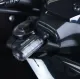 Черни адаптери за мигачи R&G RACING монтирани на Kawasaki мотоциклет с метални CNC обработени детайли и компактен дизайн