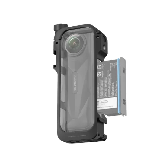 Тъмносива метална защитна рамка Insta360 X4 с отделни части, монтажни точки и ветробрани за микрофон
