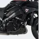 Черни краш тапи R&G Racing монтирани на двигателя на Suzuki GSX-S1000 с матово черно покритие и лого R&G Racing