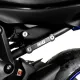 Черна алуминиева плоча R&G Racing, монтирана с два болта на подрамката на Yamaha MT-07, с бяло лого и видим ключалков механизъм в близък план