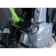 Черни краш тапи R&G Racing с капковидна форма и скрита капачка, монтирани на зелена рамка на Kawasaki Z650