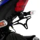 Черна триъгълна стойка за номер R&G Racing монтирана на Yamaha YZF-R125 в синьо, с LED осветител и оригинални мигачи