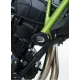 Черни краш тапи R&G Racing с капковидна форма монтирани на зелена рамка на Kawasaki Z650, показващи R&G лого и скрити фитинги