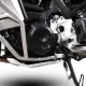 Черен картерен протектор R&G Racing с лого, монтиран на левия двигателен капак на BMW F 800GS с оранжева джанта