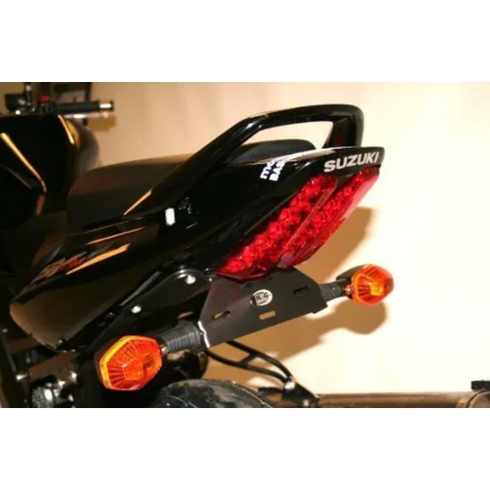 Черна метална стойка за номер R&G Racing на Suzuki SV650 с LED стоп светлини и оригинални оранжеви мигачи