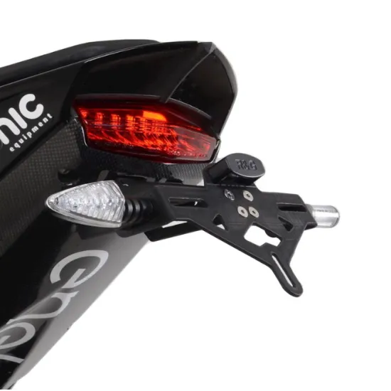 Черна стойка за номер R&G Racing монтирана на Energica EGO, с OEM мигачи и вградена светлина за номер