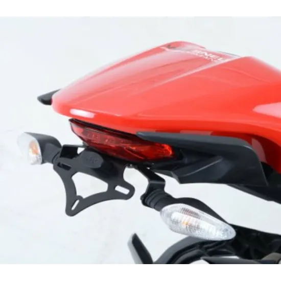 Черна стойка за номер R&G Racing монтирана на червен Ducati Monster 821 с компактни мигачи от двете страни