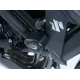 Черни краш тапи R&G Racing Aero монтирани на рамката на Suzuki GSX-S750, до логото на Suzuki, изглед отблизо на