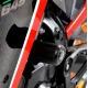 Черна краш тапа R&G Racing Aero с форма на сълза, хромиран медальон с лого и стоманена монтажна скоба с два болта